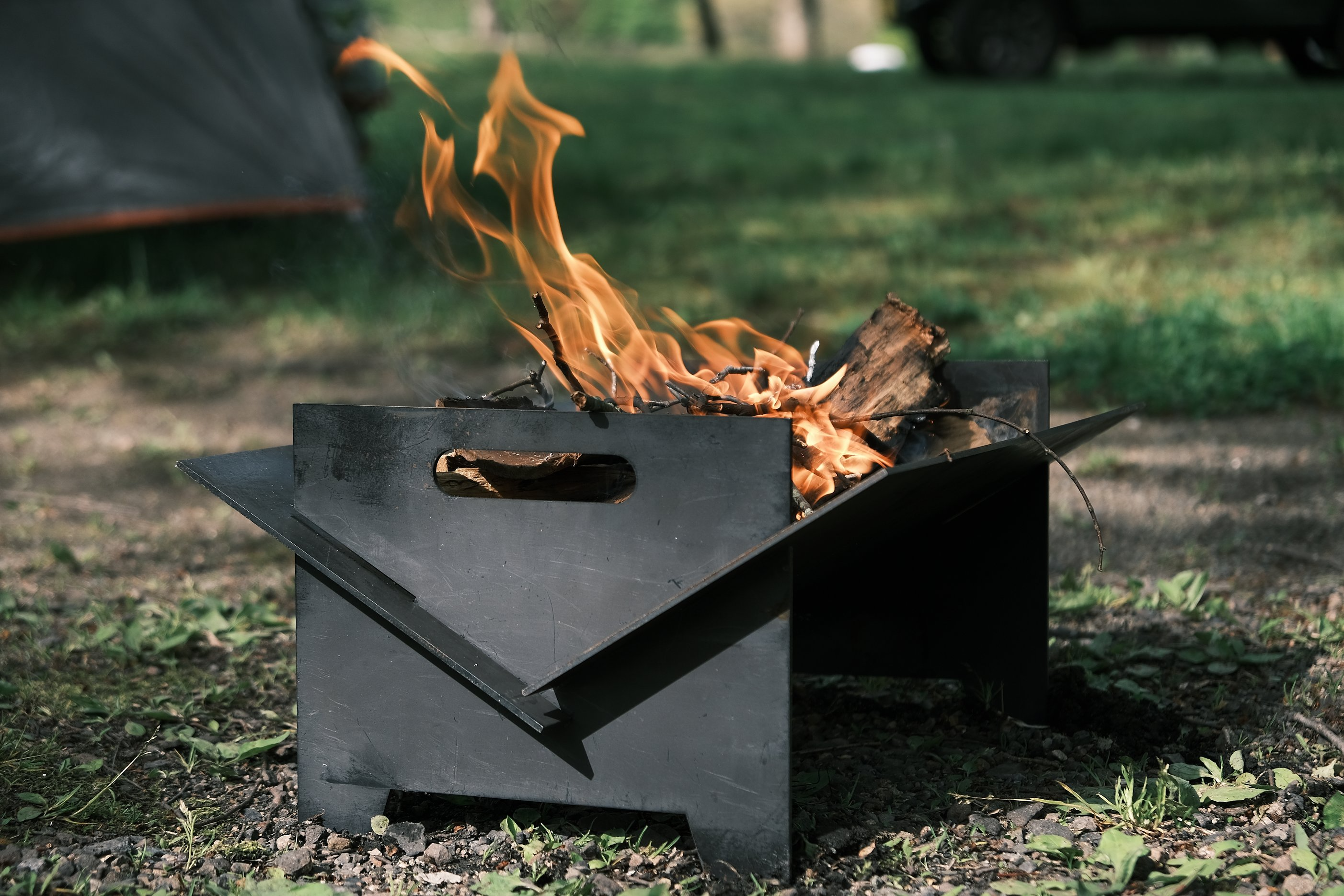 Iron Warmブランドのふるさと納税返礼品、アイアン焚き火台